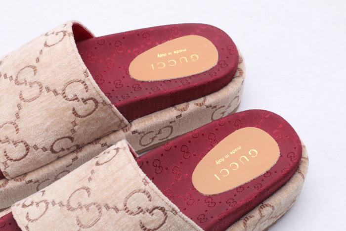 guc sandal