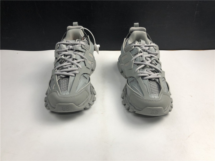 bl tess s. gomma trek low sneakers gray 032206