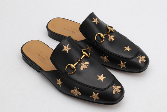 guc loafer