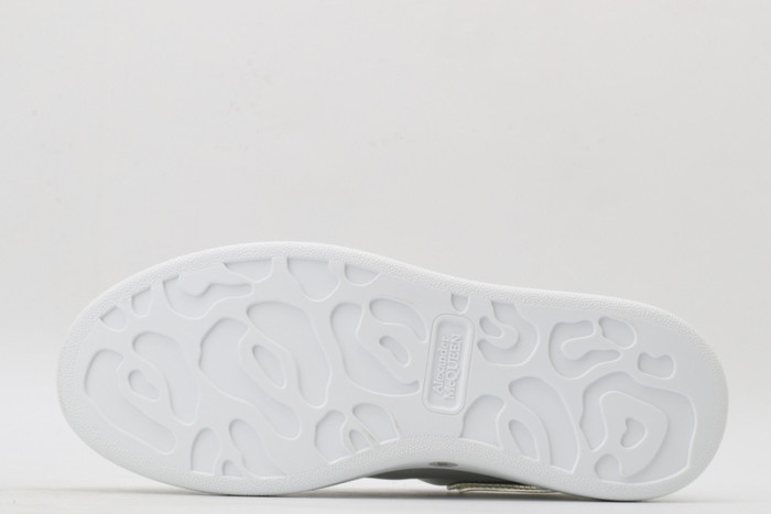 alex mcqu sneakers