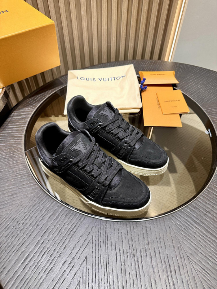 LOVT SNEAKER lv-192