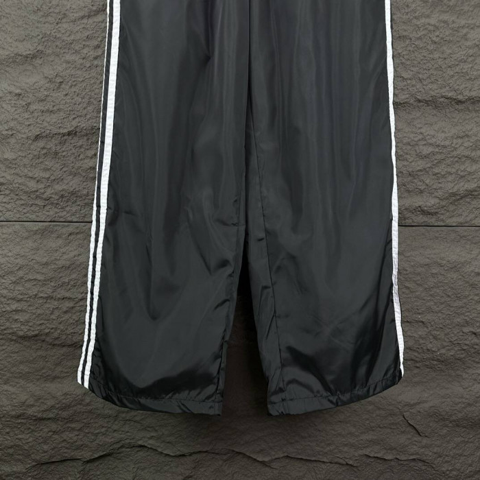 WIN CLOTHES 2410251