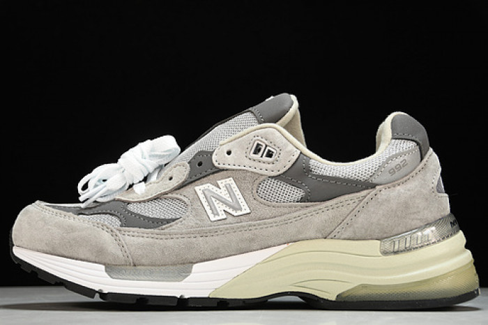 new Ba1an*e 992 grey m992gr