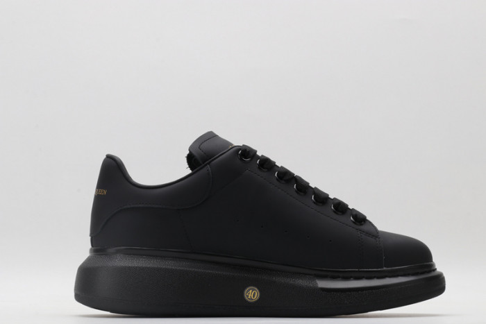 alex mcqu sneakers