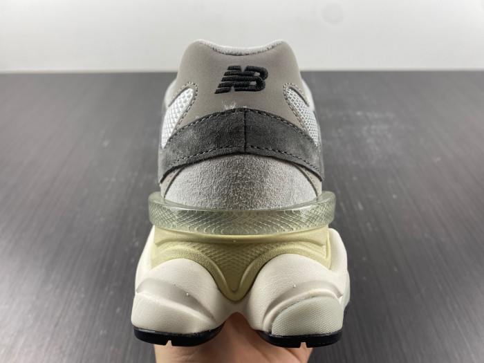 new Ba1an*e 9060 rain cloud grey u9060gry