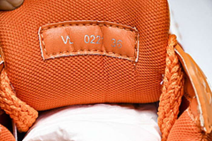 LOVT SNEAKER lv-201