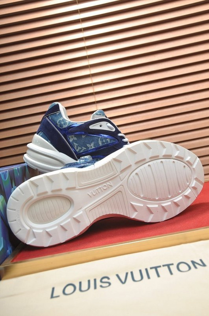 lovt sneaker