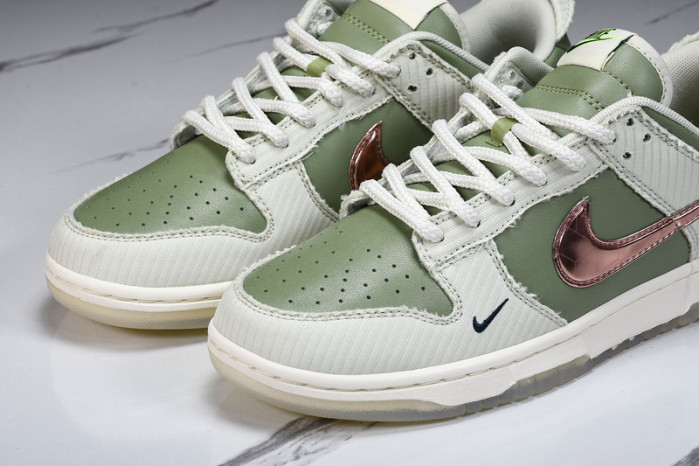 nike dunk low retro prm kyler murray be 1 of one fq0269-001