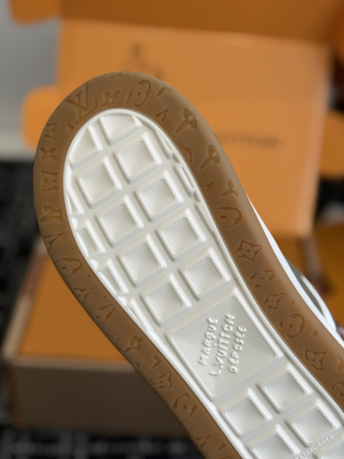 LOVT SNEAKER lv-521
