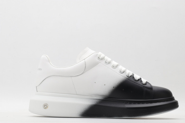 alex mcqu sneakers