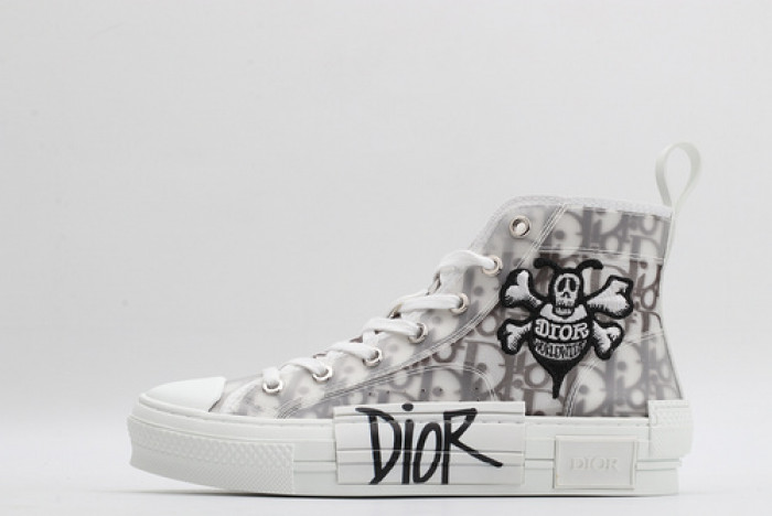 dr b23 homme kaws h903p165