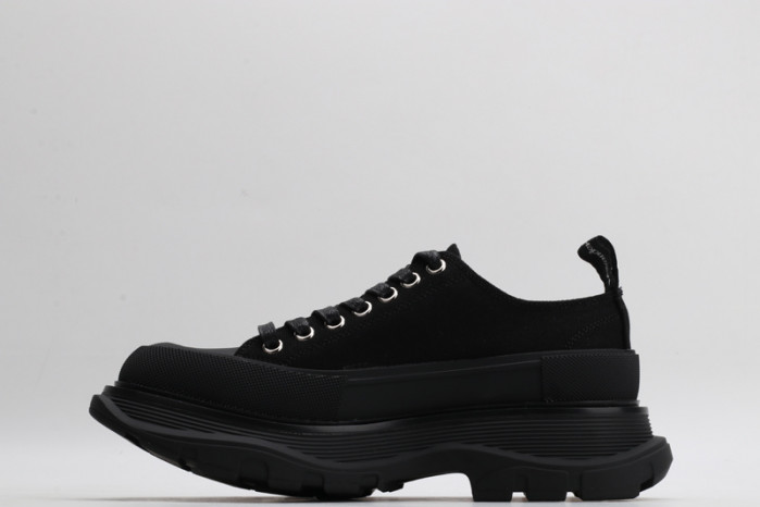 alex mcqu sneakers 112623