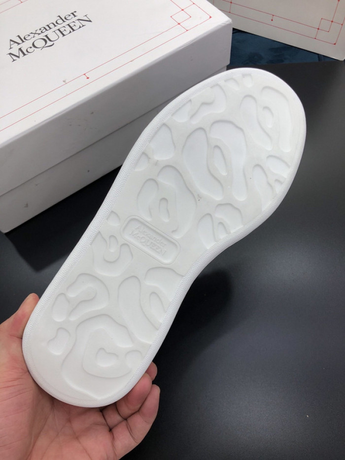 alex mcqu sneakers