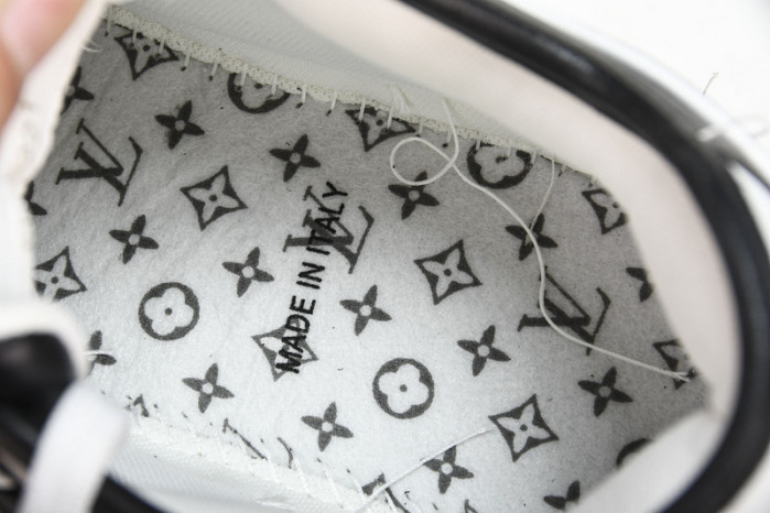 lovt sneaker