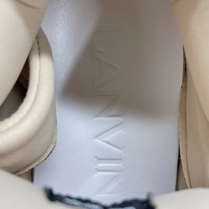 Lanu1n curb sneaker