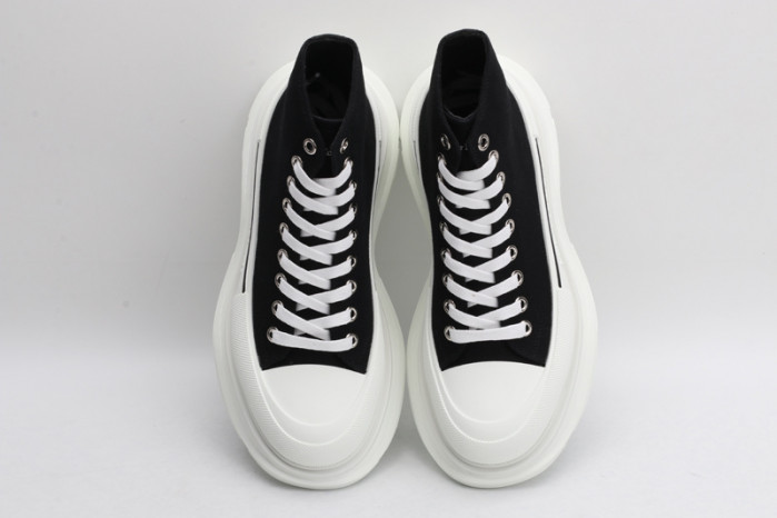 alex mcqu sneakers