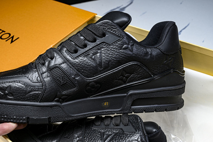 LOVT SNEAKER lv-535