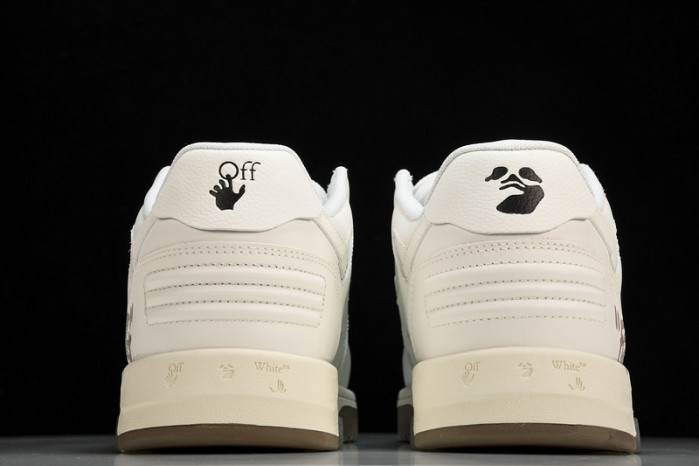 of sneakers 2308081