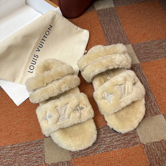 LOVT SANDAL 041565