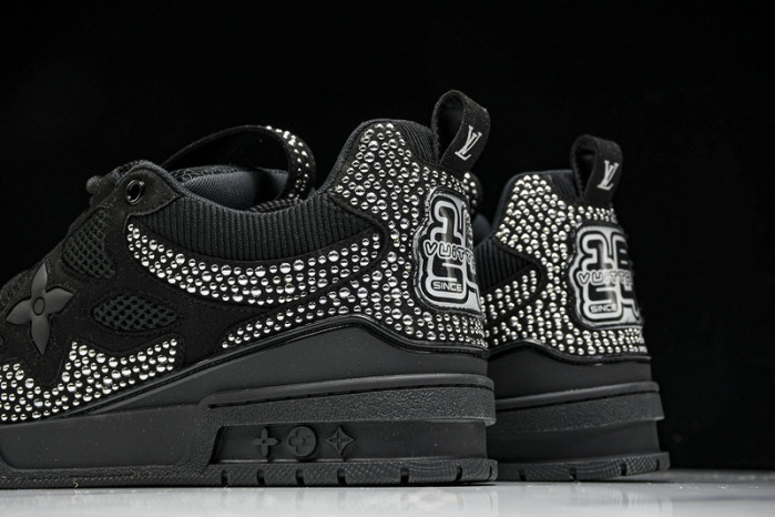 LOVT SNEAKER lv-256