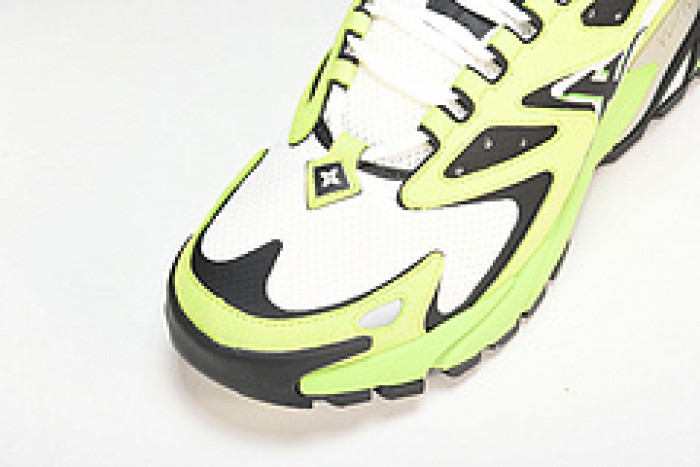 lovt sneaker