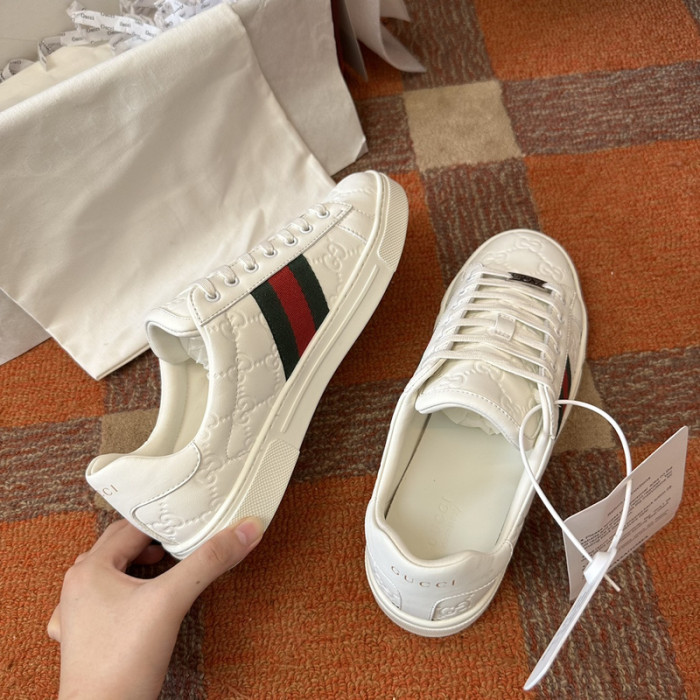 GI ACE EMBROIDERED LOW-TOP SNEAKER 90651