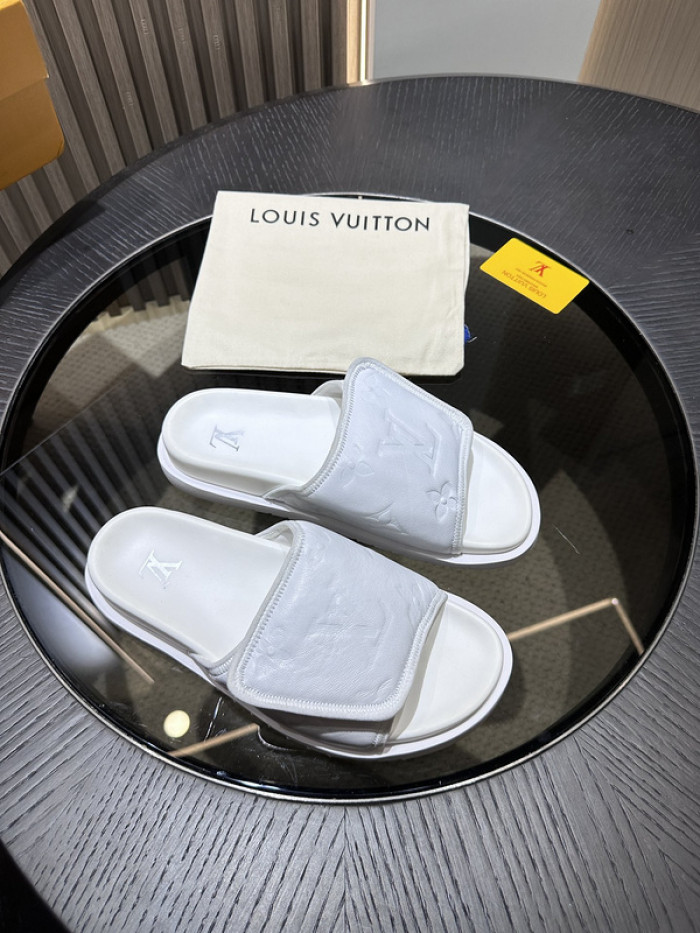 lovt sandal