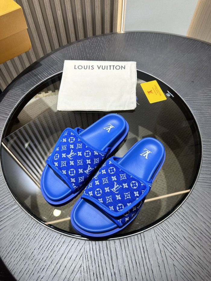 lovt sandal