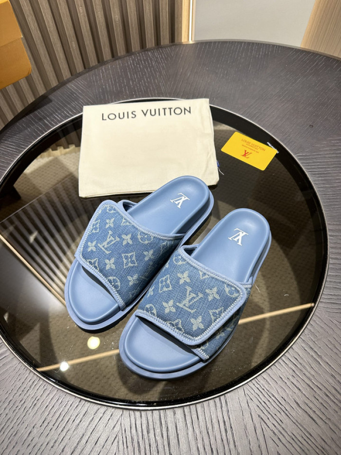 lovt sandal