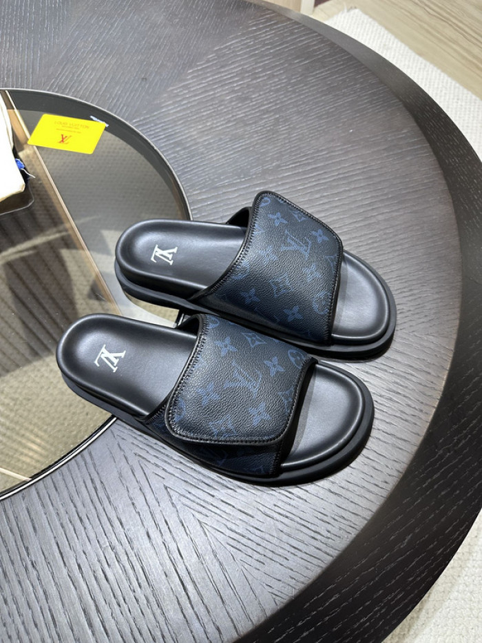 lovt sandal
