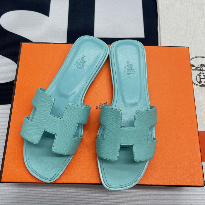 her slides 23060911
