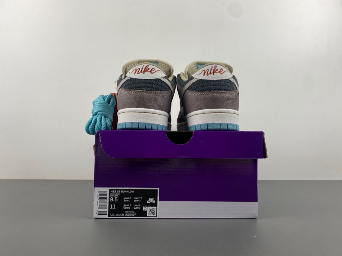 nike sb dunk low big money savings fz3129-200