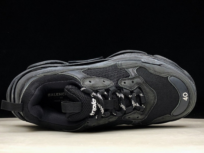 bl triple-s sneakers black h903p057