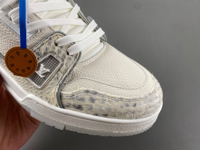 LOVT SNEAKER lv-185