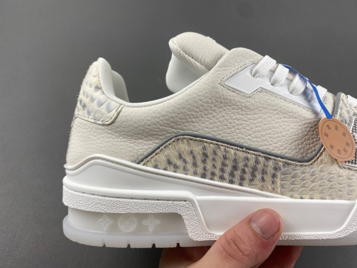 LOVT SNEAKER lv-185