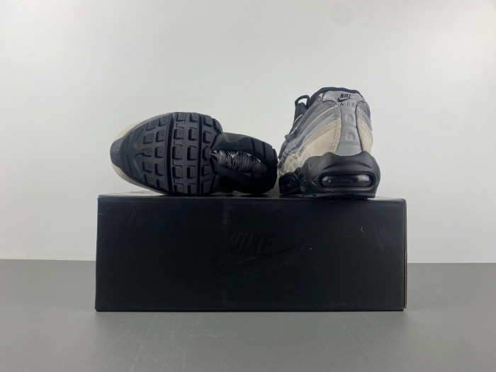 Nike Air Max 95 Comme des Garcons Black Grey CU8406-101