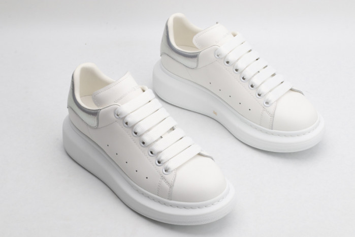 alex mcqu sneakers