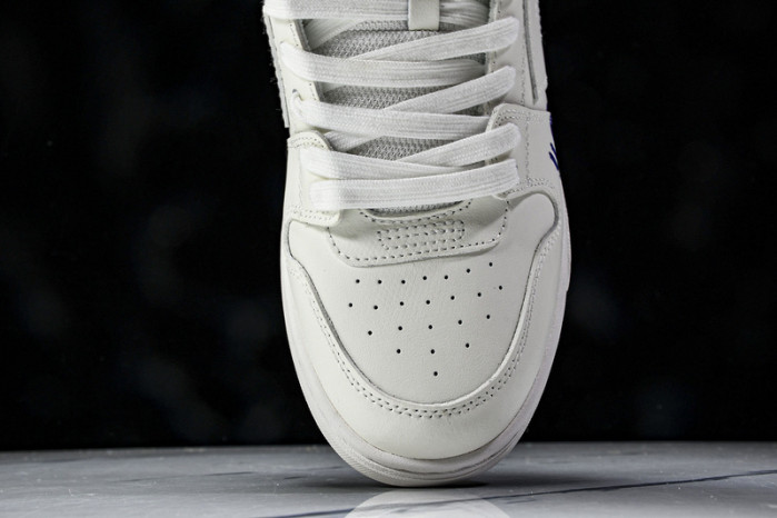 OF SNEAKERS ow-54