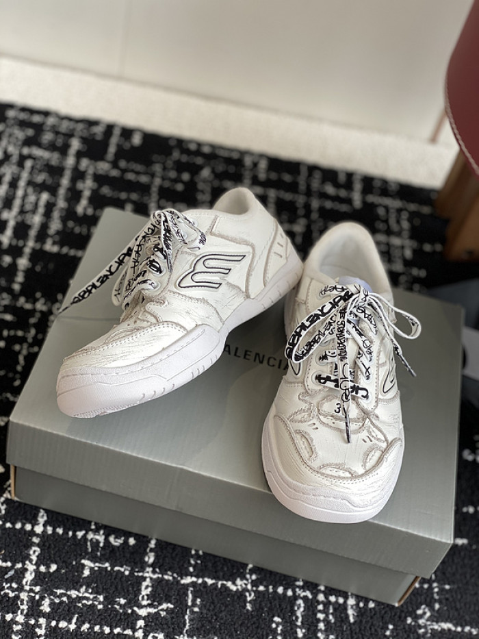 BL Hamptons Worn-Out BHW-3