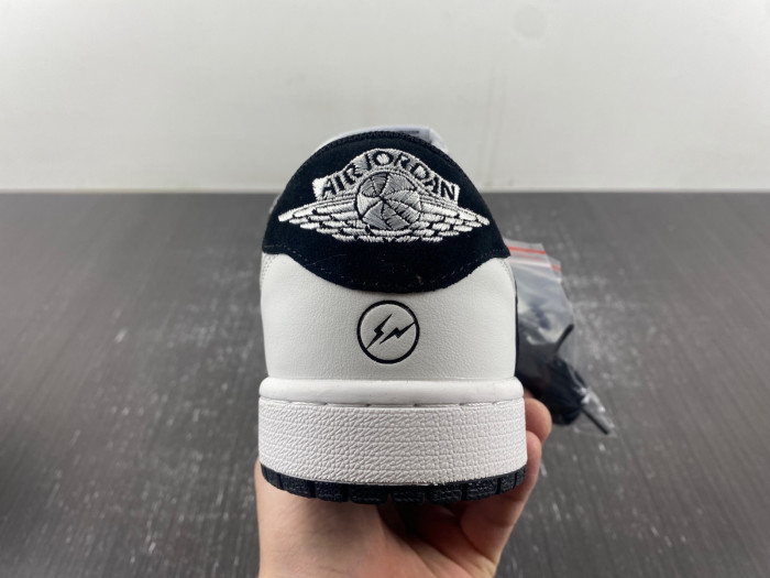 of travis scott x air jordan 1 ow dm7888-180